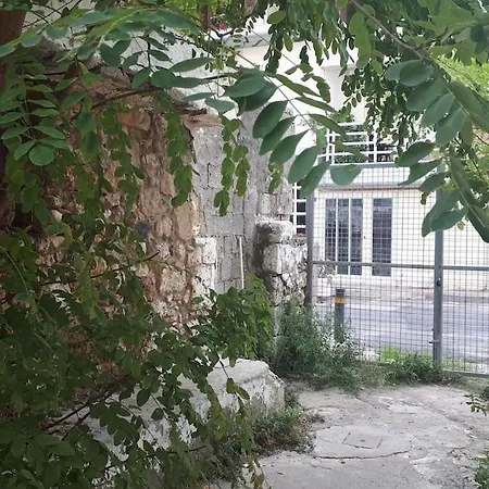 Luxury Maisonette Danai Next To The Sea בית נופש הרסוניסוס