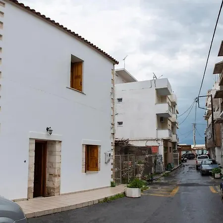 בית נופש Luxury Maisonette Danai Next To The Sea *